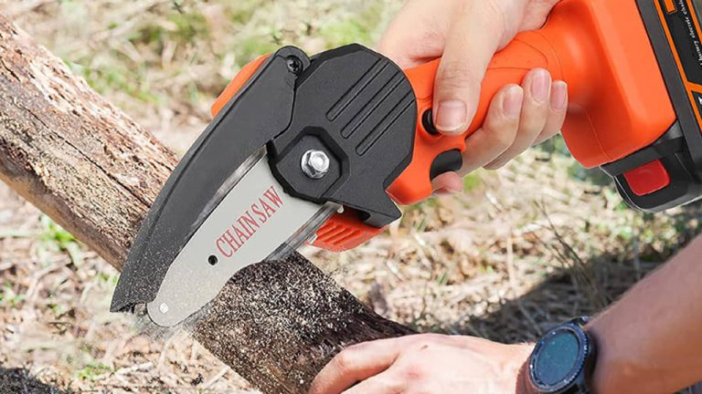 L&rsquo;entretien de votre mini-tronçonneuse de A à Z